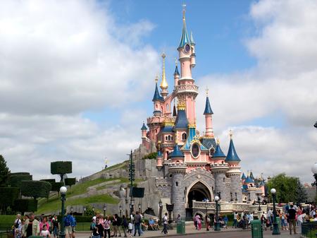Disneyland Paris  Theme Park Insider