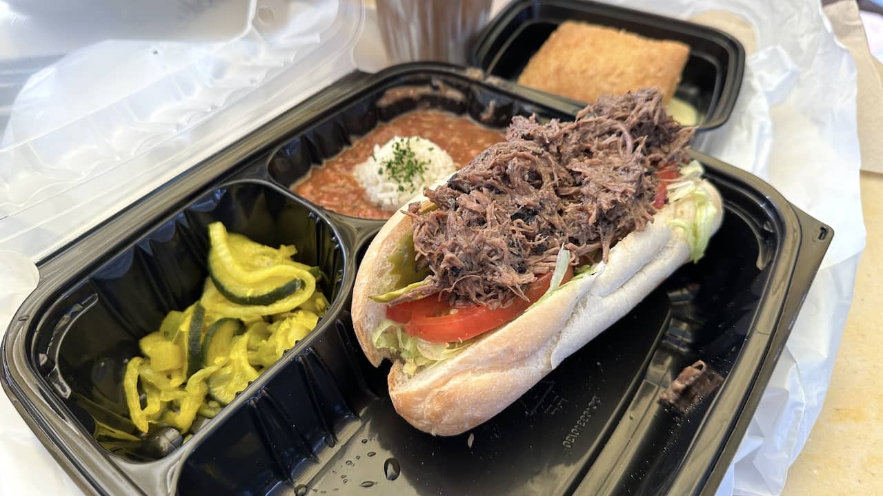 Tiana's Beef Po-boy