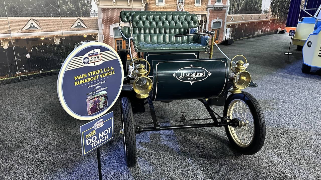 Disneyland Main Street vehicle