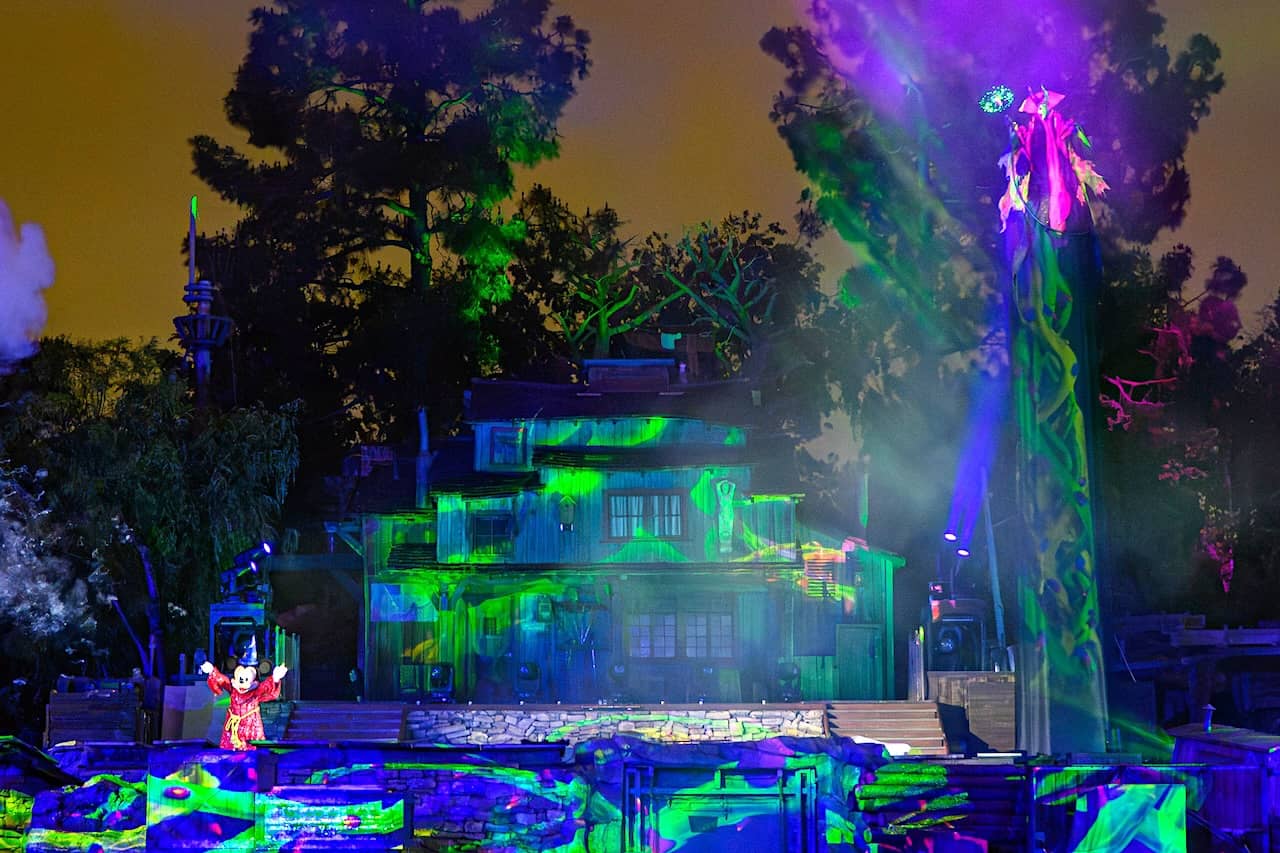 Mickey and Maleficent in 2024's Fantasmic