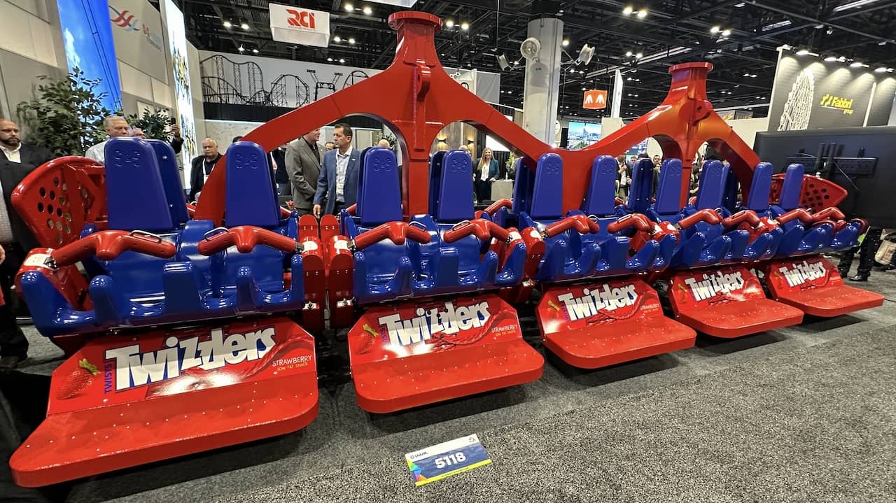 Twizzlers Twisted Gravity gondola seats