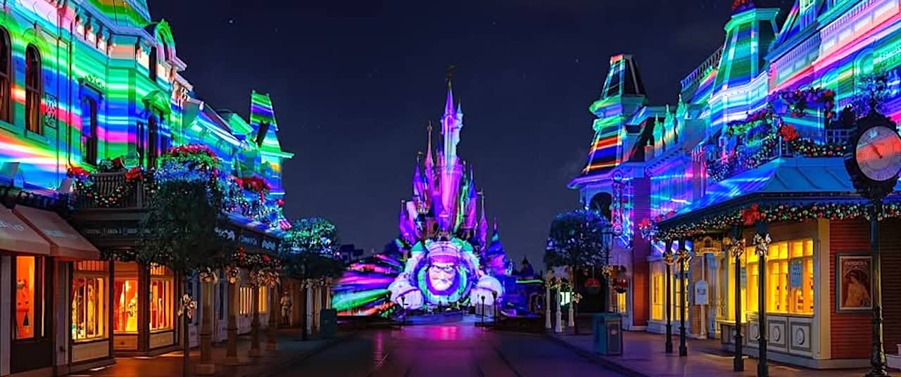 Disneyland Paris opens new spectacular to kick off new year