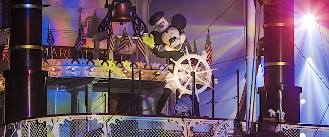 Disneyland adds top nighttime shows to its Maxpass add-on