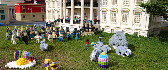 The Annual Easter Egg Roll Goes On, in LEGO
