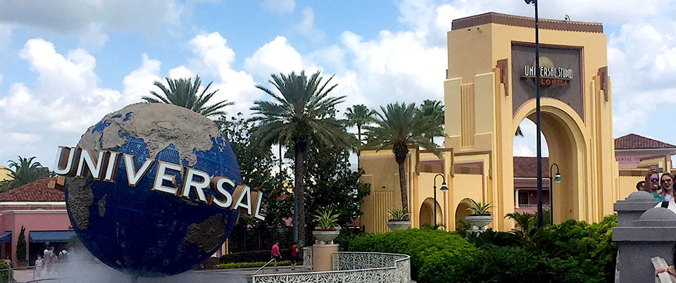 Universal Orlando to Roll Back Distancing Rules