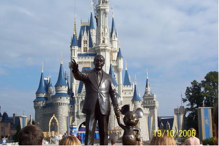 Walt Disney World's Magic Kingdom photo, from ThemeParkInsider.com