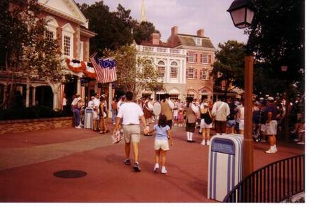 Walt Disney World's Magic Kingdom photo, from ThemeParkInsider.com